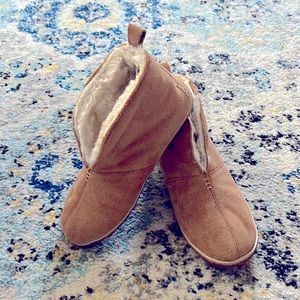 Minnetonka Tucson Bootie Slipper